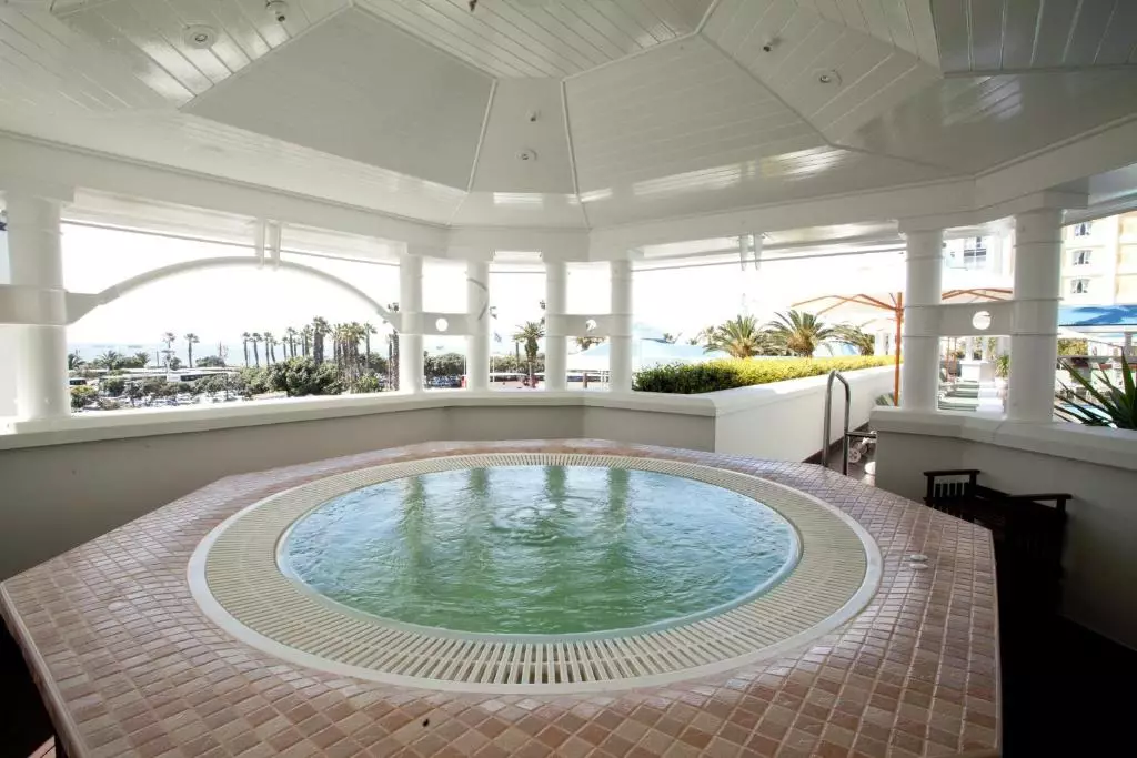 The Table Bay Hotel